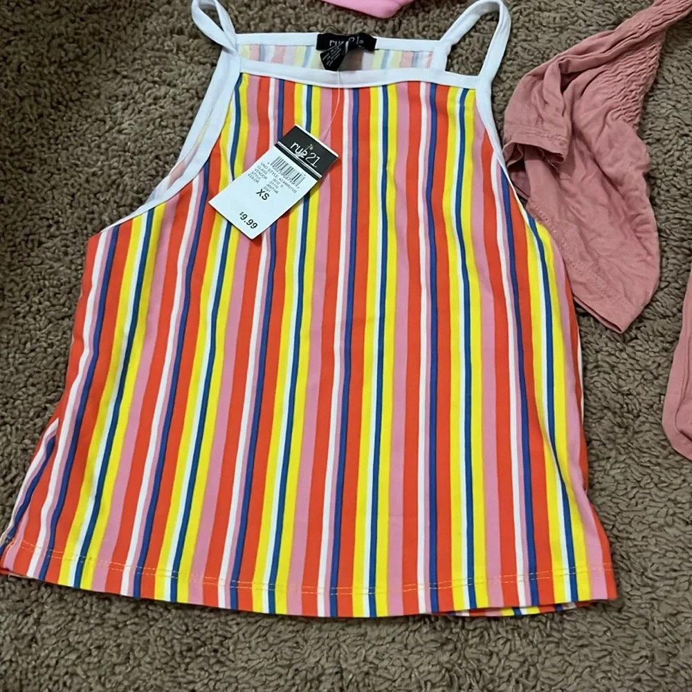Colorful Women's Tops Collection - Picture 4 of 5